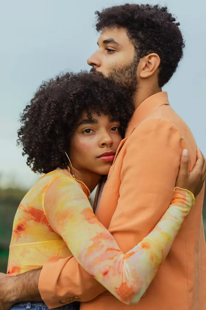 Couple-building-an-emotional-connection-through-conversation